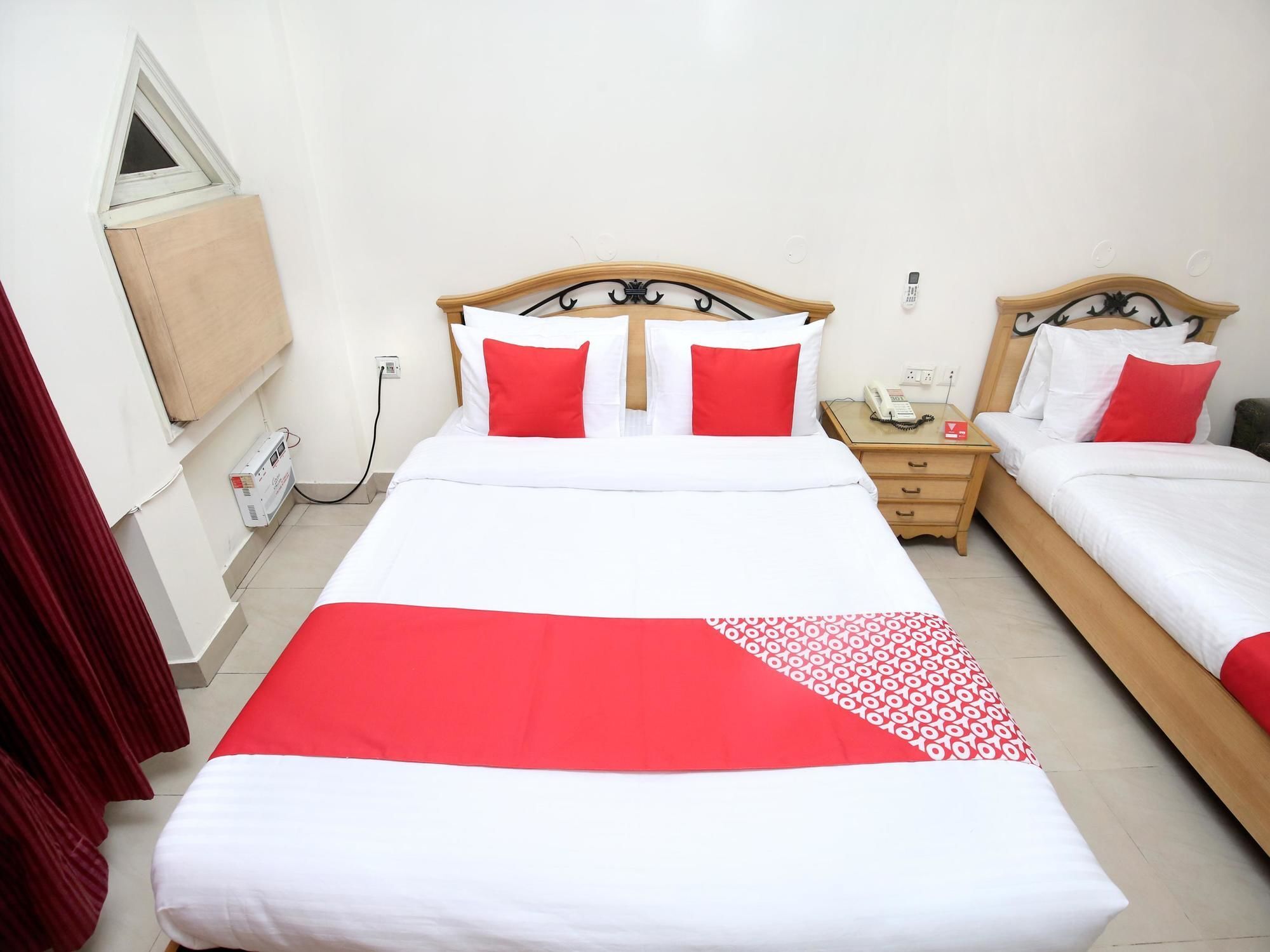 לודהיאנה Hotel O Le Bon Ton מראה חיצוני תמונה